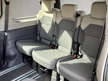 VW Multivan Business eHybrid 180 kW 4MOTION in Starlightblue Metallic