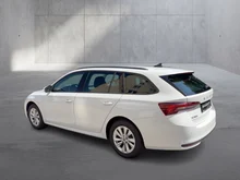 Škoda Octavia Combi Selection TSI mHEV DSG in Moon-Weiß Metallic