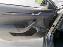 Škoda Octavia Combi Selection TSI mHEV DSG in Graphit-Grau Metallic