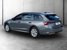 Škoda Octavia Combi Selection TSI mHEV DSG in Graphit-Grau Metallic