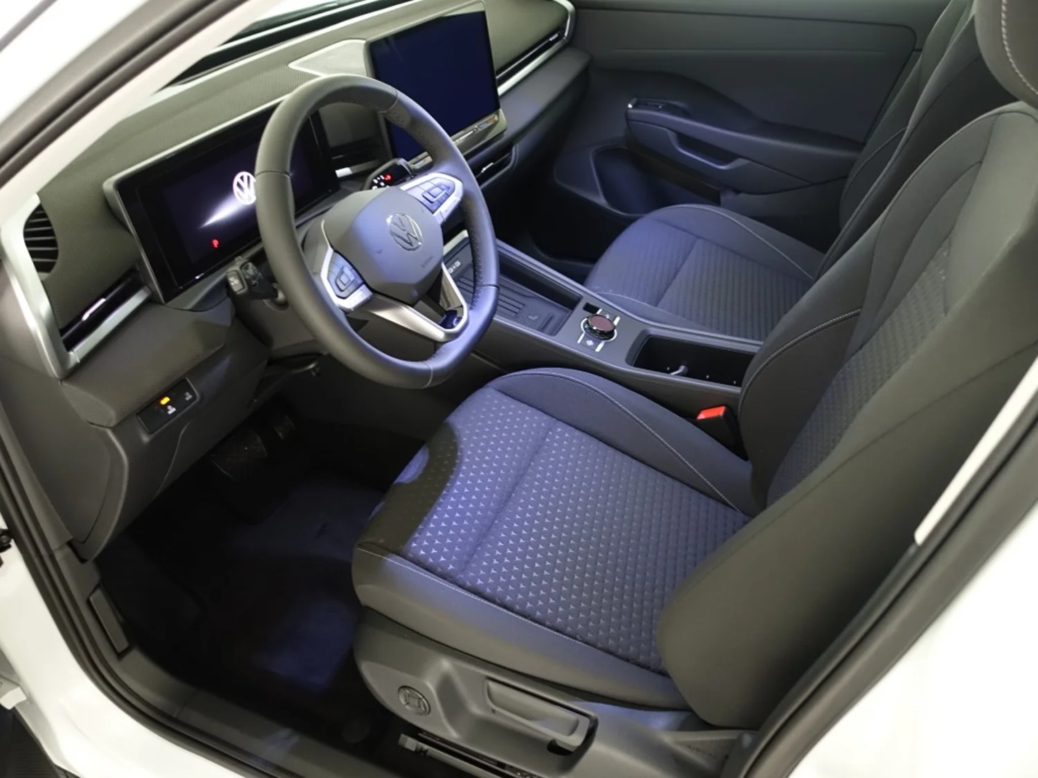 Bild eines VW T-Roc Life eTSI DSG