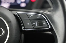 Audi A3 Sportback 35 TDI S line exterieur in MYTHOSSCHWARZ METALLIC