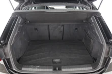 Audi A3 Sportback 35 TDI S line exterieur in MYTHOSSCHWARZ METALLIC