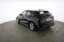 Audi A3 Sportback 35 TDI S line exterieur in MYTHOSSCHWARZ METALLIC