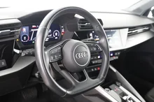 Audi A3 Sportback 35 TDI S line exterieur in MYTHOSSCHWARZ METALLIC