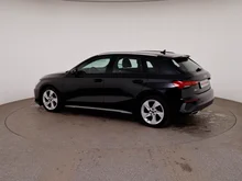 Audi A3 Sportback 35 TDI S line exterieur in MYTHOSSCHWARZ METALLIC
