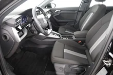 Audi A3 Sportback 35 TDI S line exterieur in MYTHOSSCHWARZ METALLIC