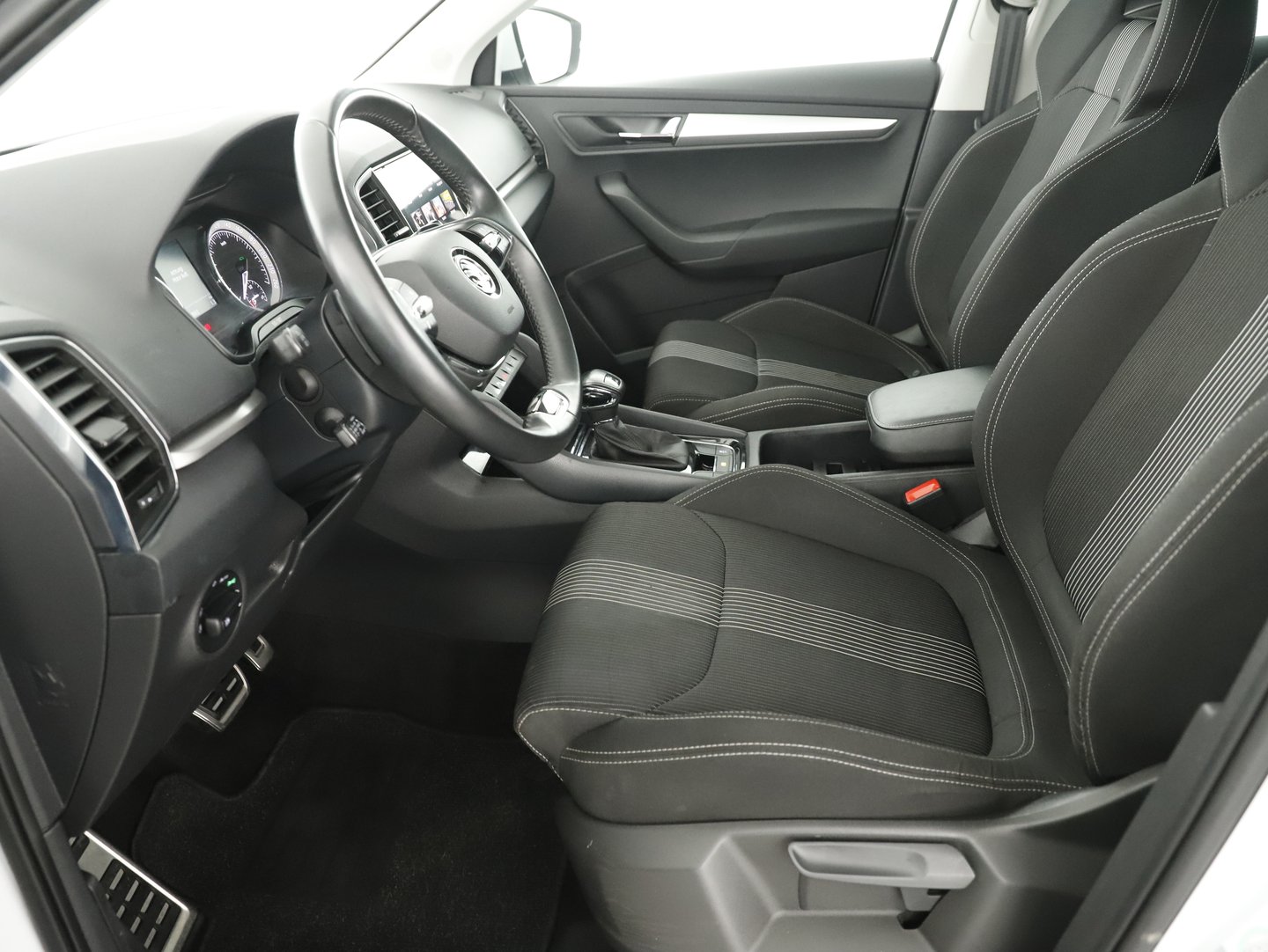 Škoda KAROQ 4x4 Ambition SC TDI DSG | Bild 7 von 22