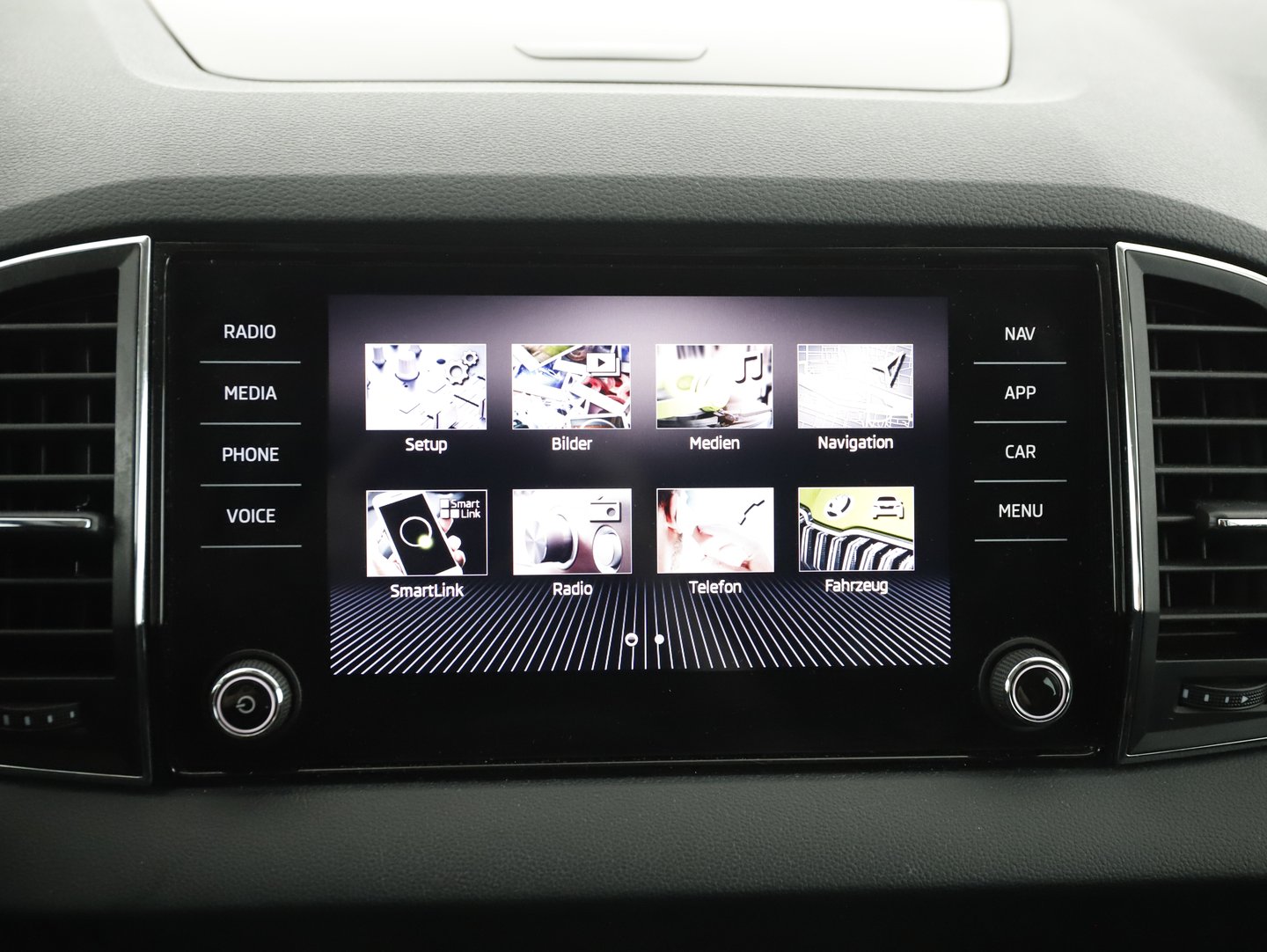 Škoda KAROQ 4x4 Ambition SC TDI DSG | Bild 14 von 22