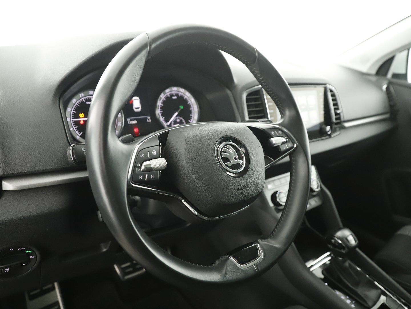 Škoda KAROQ 4x4 Ambition SC TDI DSG | Bild 9 von 22