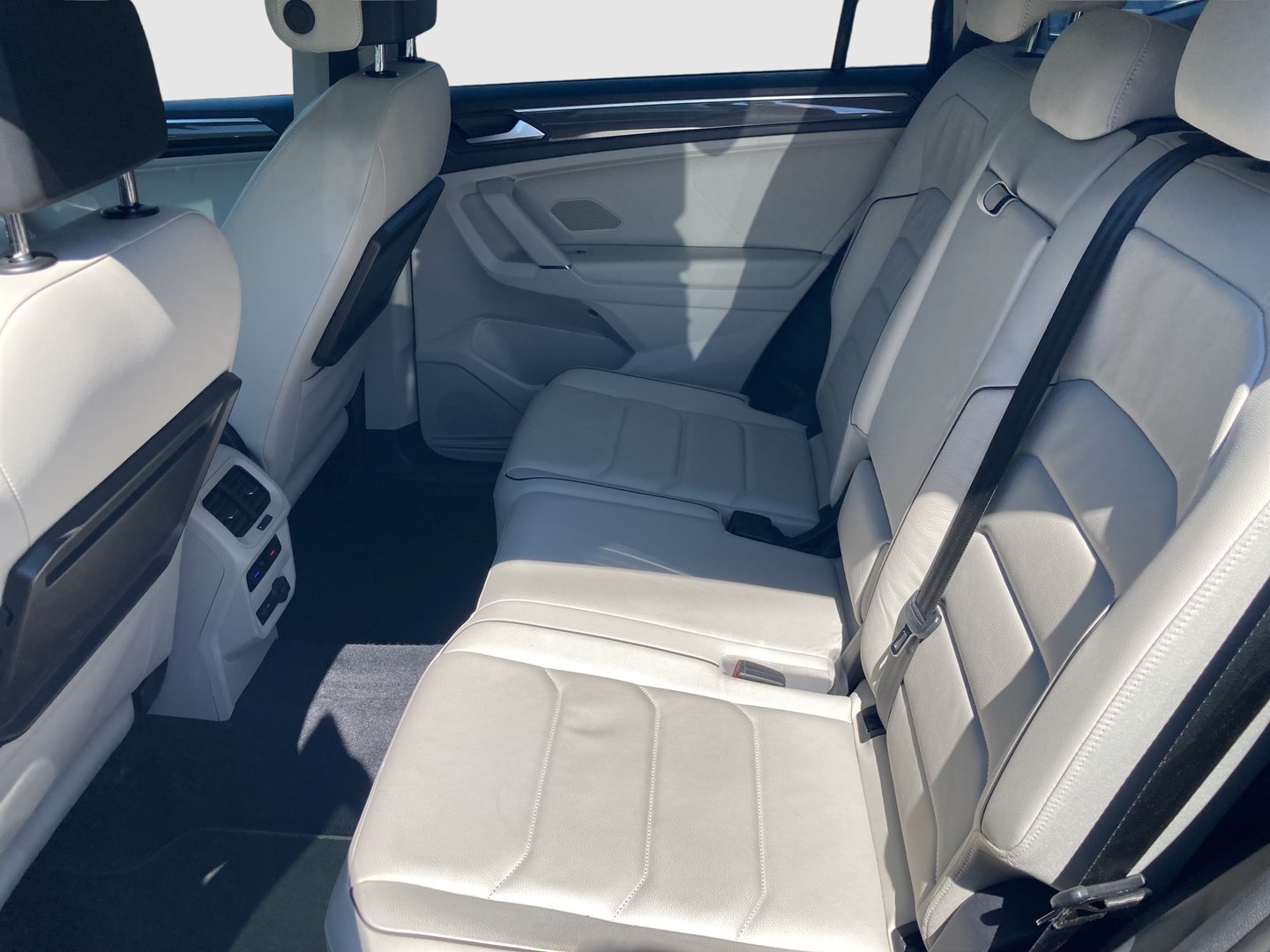 VW Tiguan Allspace CL TDI DSG 5-Sitzer | Bild 20 von 28
