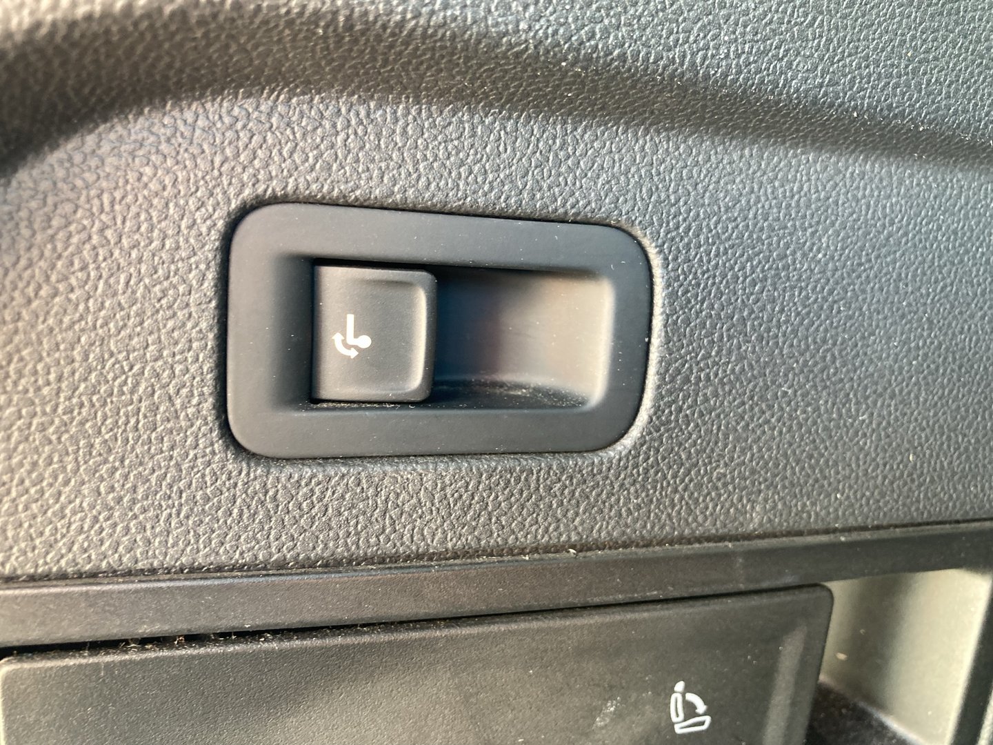 VW Tiguan Allspace CL TDI DSG 5-Sitzer | Bild 23 von 28