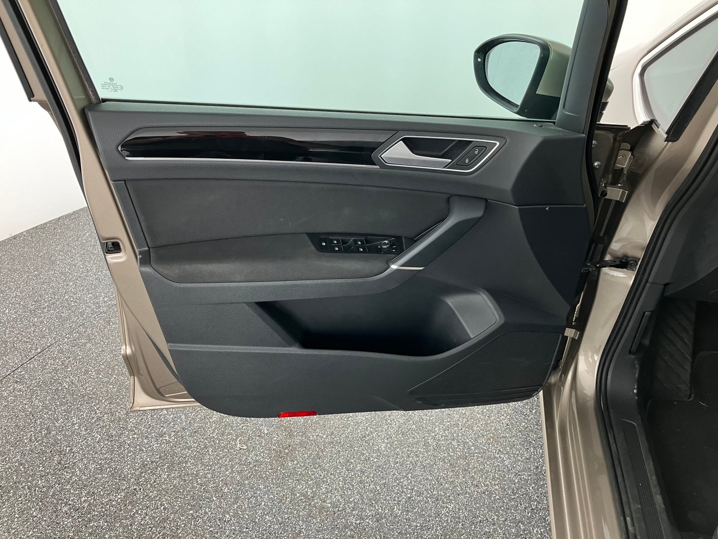 VW Touran Highline TDI SCR | Bild 3 von 16
