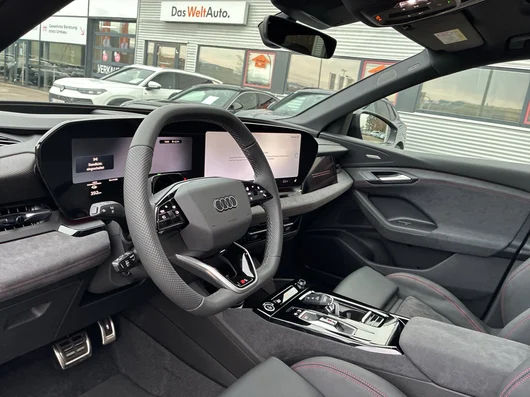 Bild eines Audi Q6 e-tron quattro