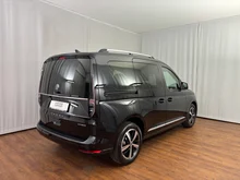 VW Caddy Style eHybrid 110 kW in Deepblack Perleffekt