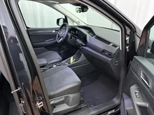 VW Caddy Style eHybrid 110 kW in Deepblack Perleffekt