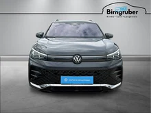 VW Tiguan R-Line eHybrid DSG 150 kW in Delfingrau Metallic