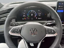 VW Tiguan R-Line eHybrid DSG 150 kW in Delfingrau Metallic