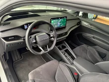 Škoda Elroq Sportline 85x in 2Y Moon-Weiss Metallic