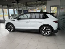Škoda Elroq Sportline 85x in 2Y Moon-Weiss Metallic