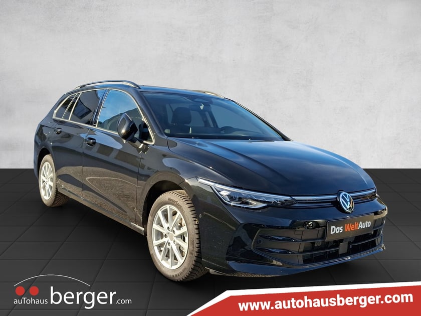 VW Golf Variant Business mHeV DSG