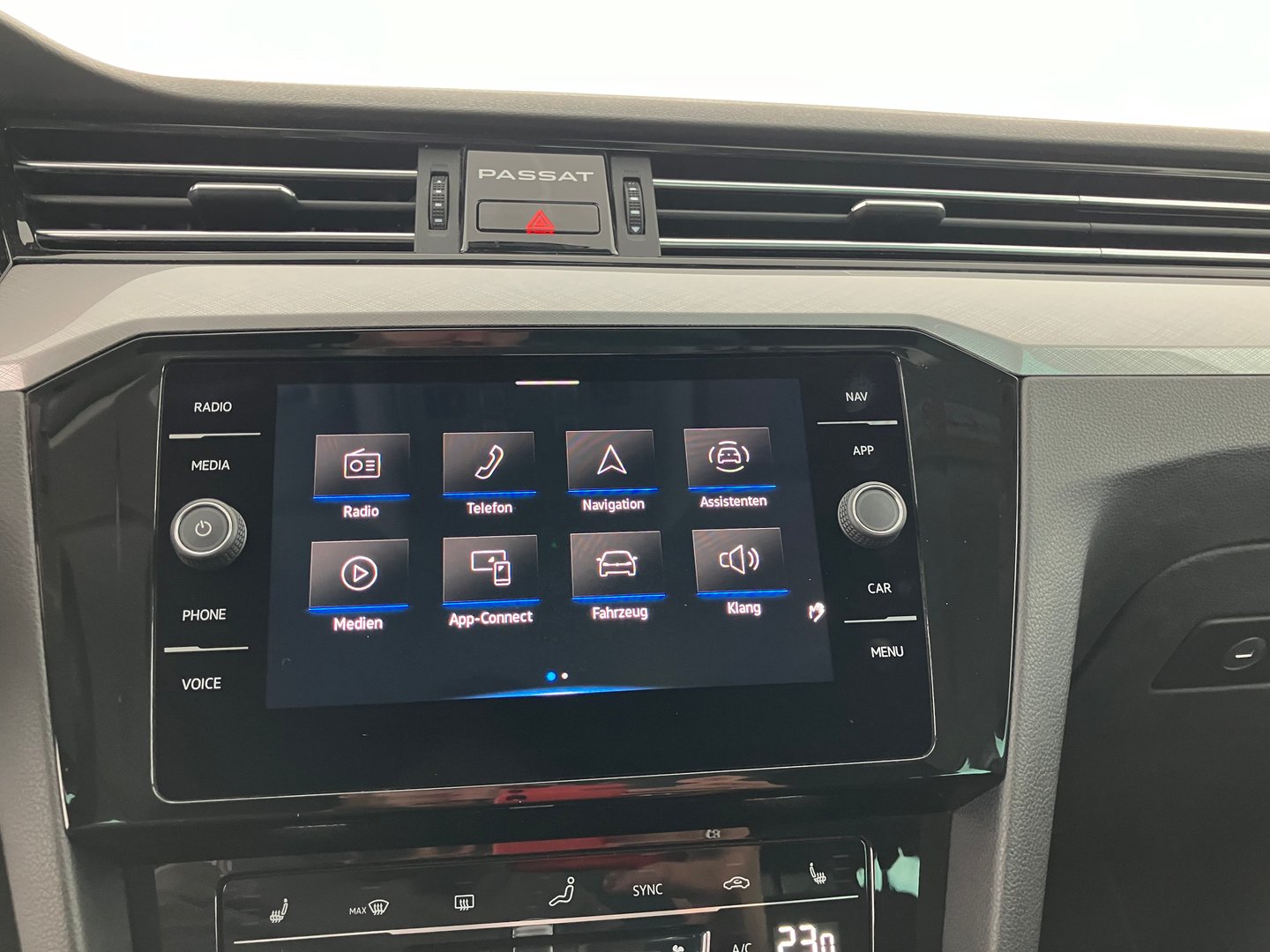 VW Passat Variant Business TDI DSG | Bild 6 von 14