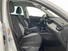 Škoda Kamiq Selection TSI DSG in Moon-Weiß Metallic
