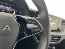 Škoda Kamiq Selection TSI DSG in Moon-Weiß Metallic