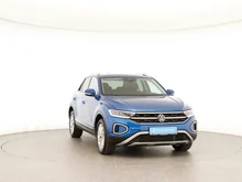 VW T-Roc Style TSI DSG in Ravenna Blue Metallic