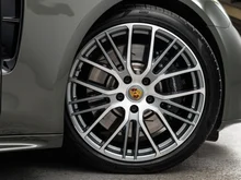 Thumbnail-Foto von Fahrzeug