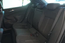 Opel Astra K Lim. 5-trg. Design & Tech Start/Stop in Schwarz