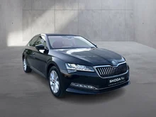 Škoda Superb Style TDI DSG in Black-Magic Perleffekt