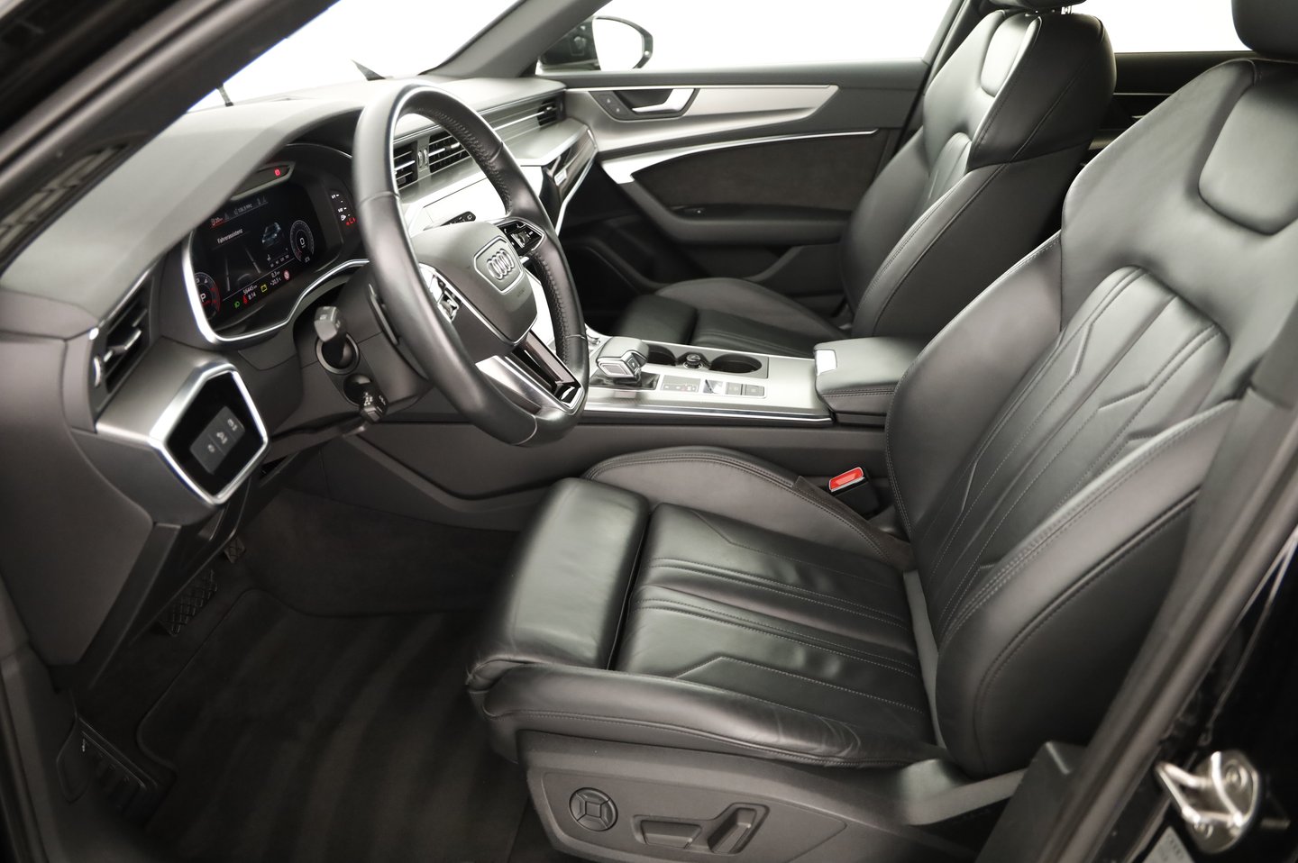 Audi A6 Avant 45 TDI quattro Sport | Bild 8 von 25