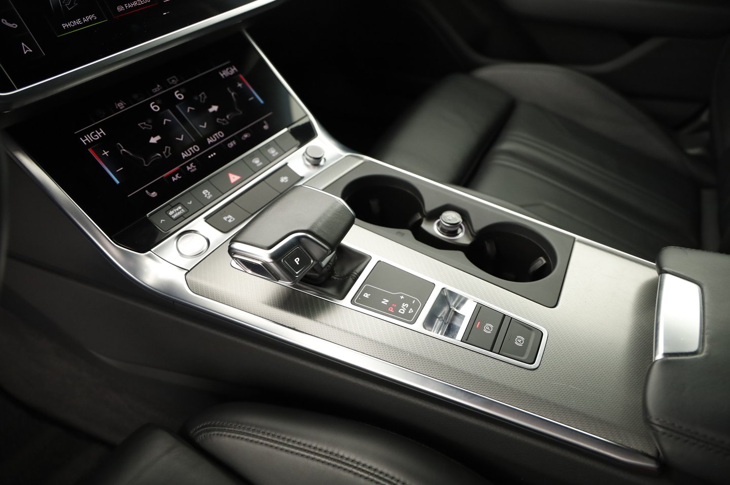 Audi A6 Avant 45 TDI quattro Sport | Bild 18 von 25