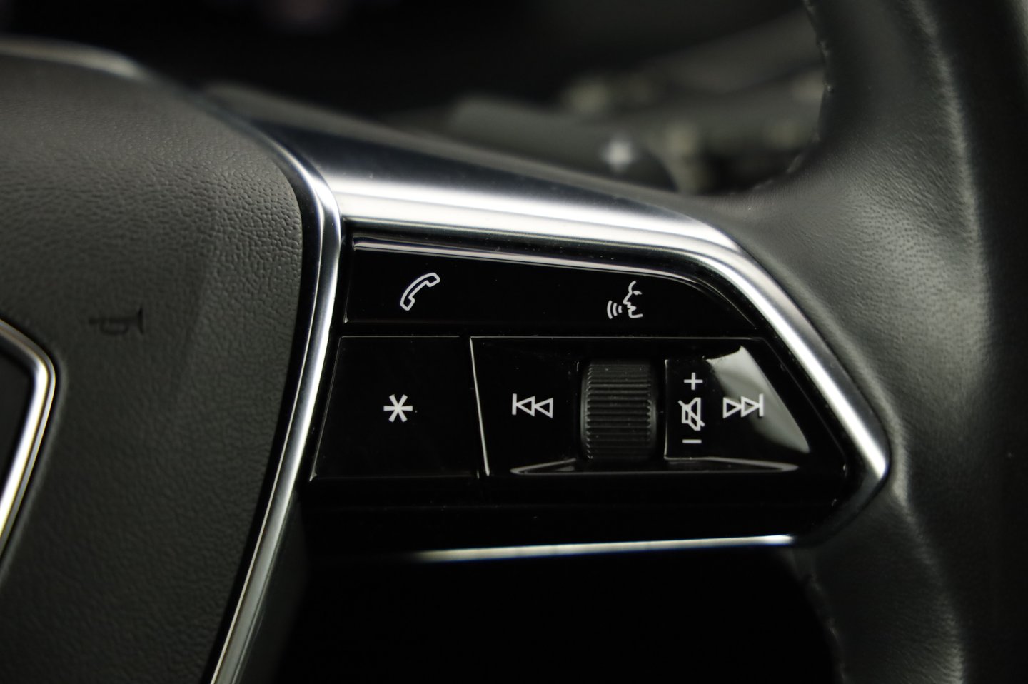 Audi A6 Avant 45 TDI quattro Sport | Bild 14 von 25
