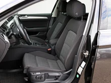 VW Passat Variant Business TDI DSG in 5V Mangangrau Metallic