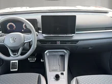 VW T-Roc R-Line eTSI DSG in Grenadillschwarz Metallic