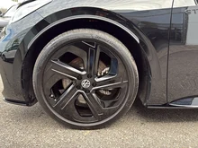 VW ID.3 GTX 240 kW in Grenadillschwarz Metallic
