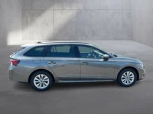 Škoda Octavia Combi Selection TSI mHEV DSG in Graphit-Grau Metallic