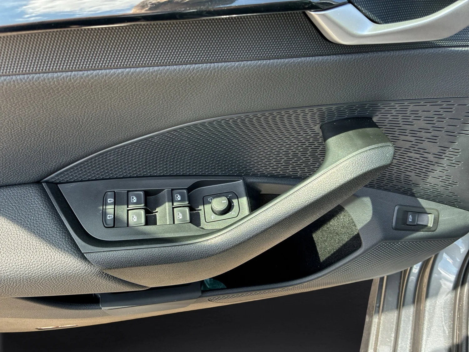 Bild eines Škoda Octavia Combi Selection TSI mHEV DSG