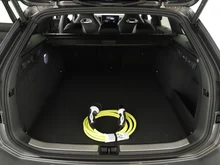 VW Passat Variant Sport eHybrid 150kW in Diabasgrau Metallic