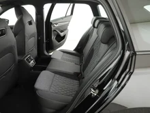 Škoda Octavia Combi Sportline TDI DSG in Black-Magic Perleffekt