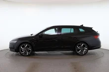 Škoda Octavia Combi Sportline TDI DSG in Black-Magic Perleffekt