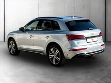 Audi Q5 40 TDI quattro S line in FLORETTSILBER METALLIC