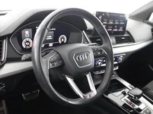Audi Q5 40 TDI quattro S line in FLORETTSILBER METALLIC