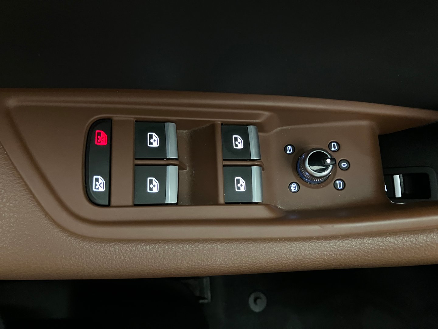 Audi A4 Avant 35 TDI advanced | Bild 9 von 32
