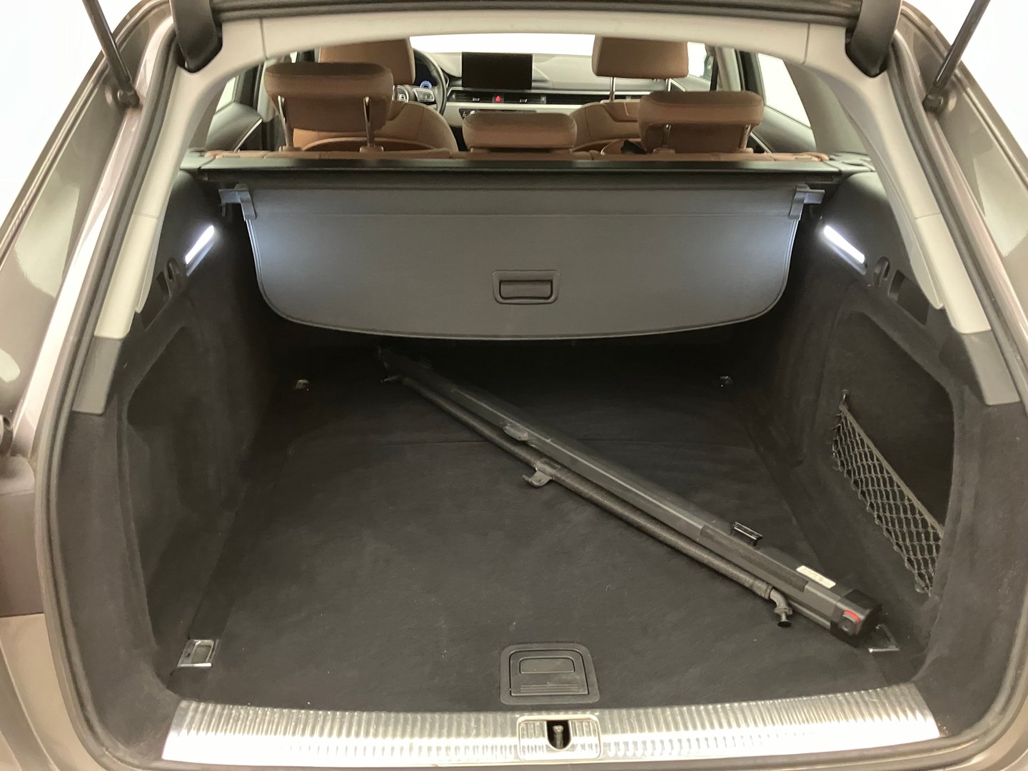 Audi A4 Avant 35 TDI advanced | Bild 29 von 32