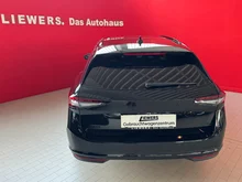 Škoda Superb Combi Sportline iV TSI DSG in Ebony-Schwarz Metallic