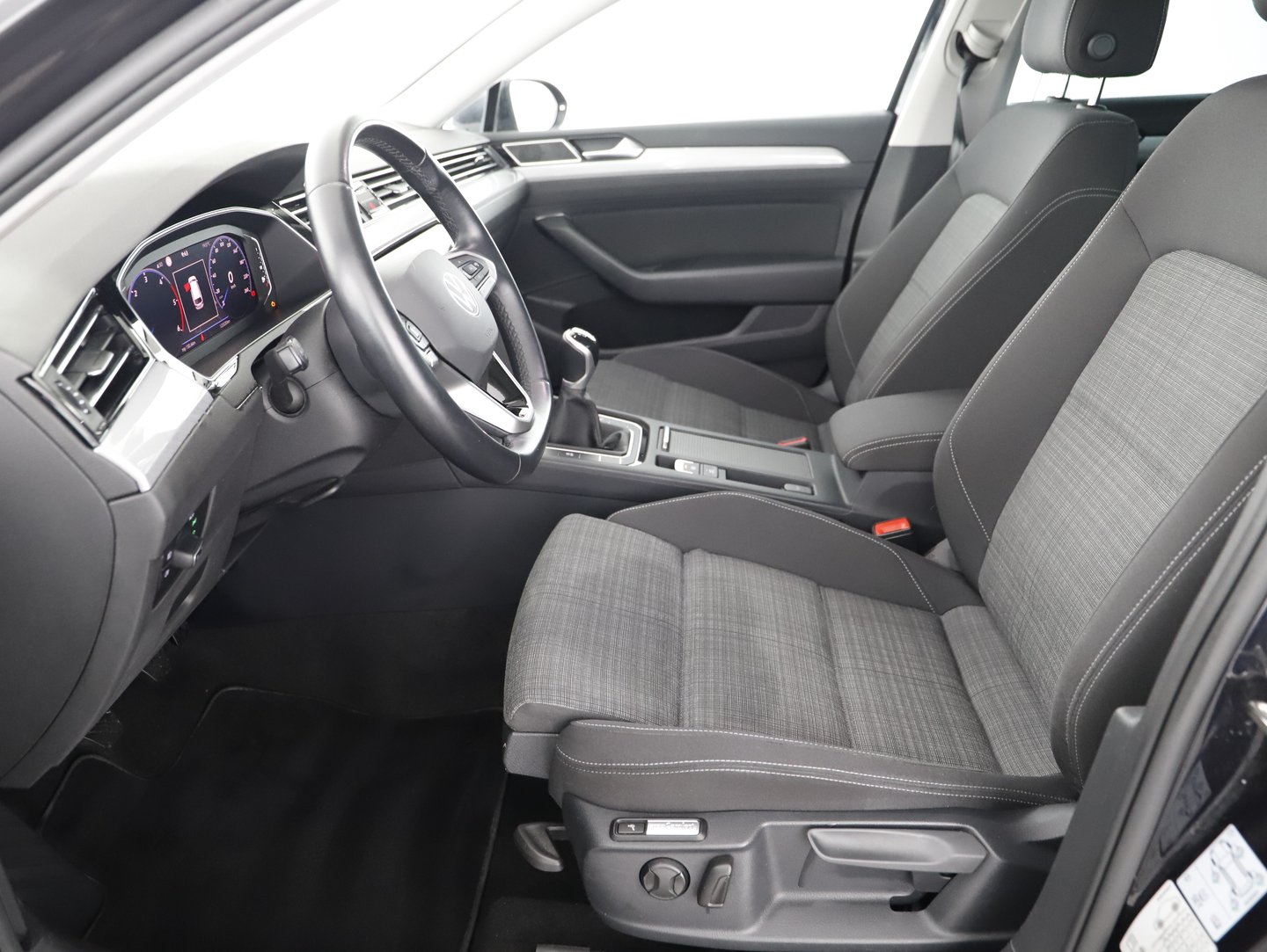VW Passat Variant Business TDI | Bild 13 von 29