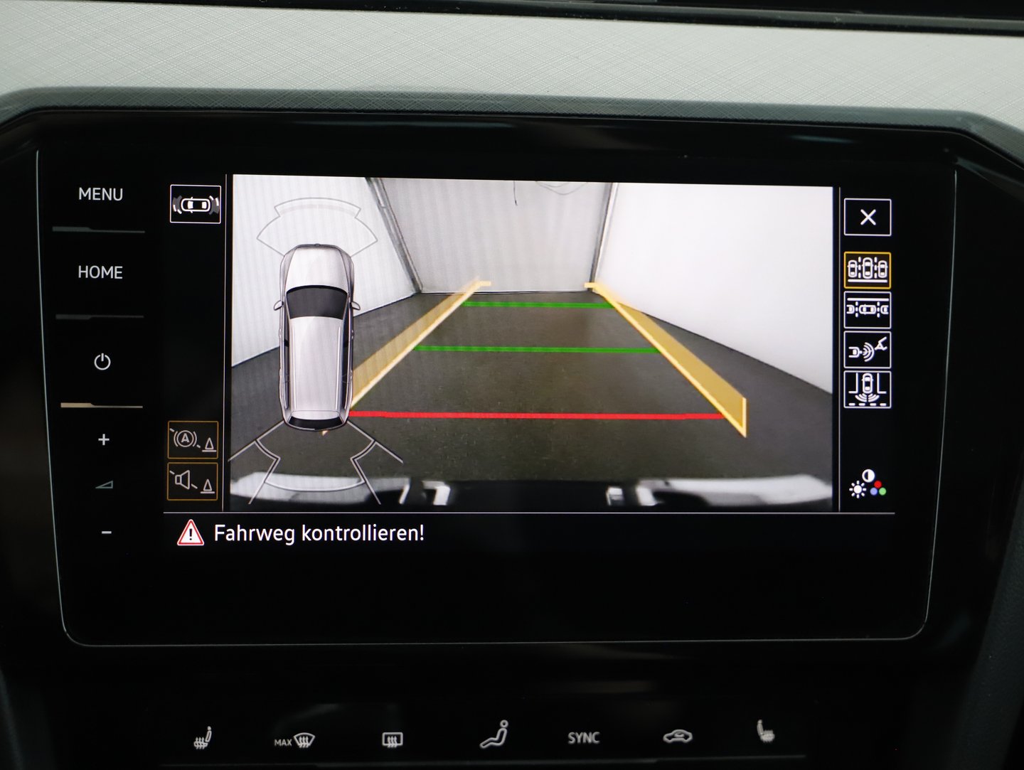 VW Passat Variant Business TDI | Bild 21 von 29